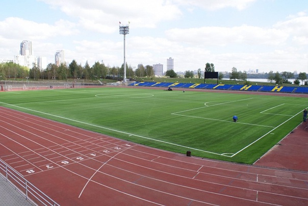 стадион янтарь в строгино. стадион янтарь. стадион янтарь в строгино. стадион янтарь москва. янтарь строгино.